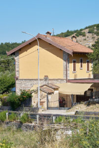 Casello ferroviario FCL (terzo)